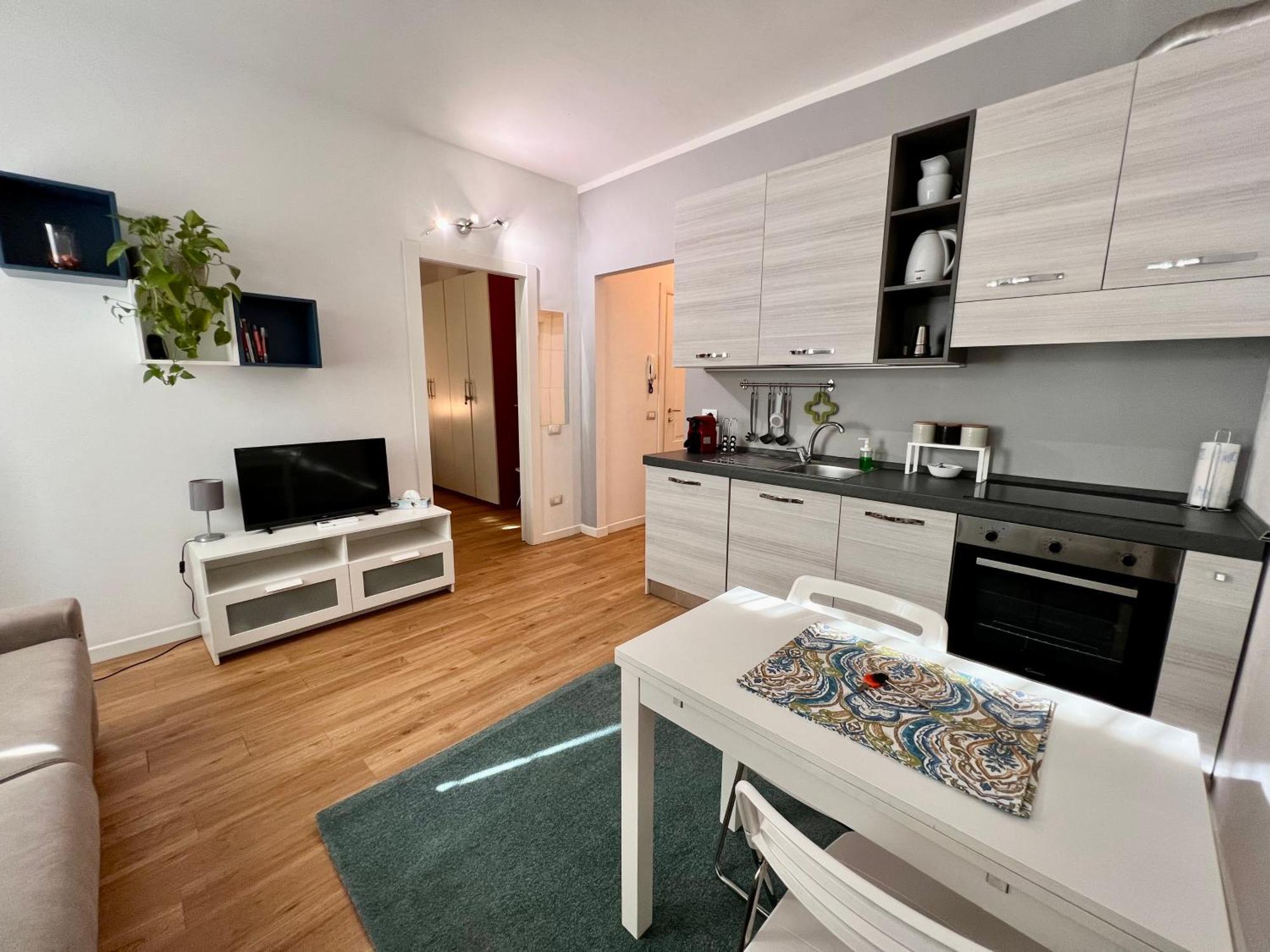 Cute Flat - Best Price - Wi Fi - Ac - Tv Флоренция Экстерьер фото